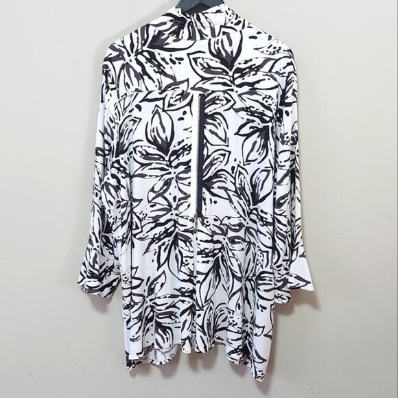 Joseph Ribkoff Blouse Plus Size 20 Black Vanilla Floral Trapeze Button Up Front - Picture 4 of 13